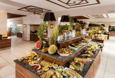 TUSAN BEACH RESORT Restaurants